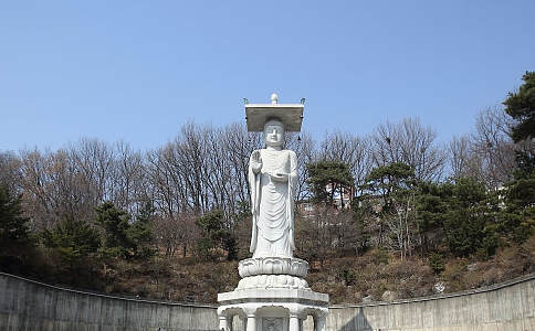 太虚大师：答王静山问