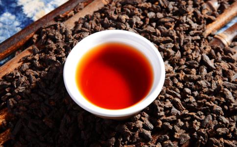 普洱熟茶和生茶分别适合哪种人喝？