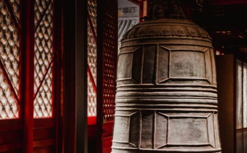 弘庵法师：寺院的钟有什么意义？叩钟的目的